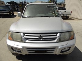 2002 MITSUBISHI MONTERO LIMITED SILVER 4WD AT 3.5 193905